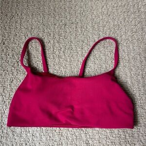 Lululemon Wunder Train Strappy Racer Bra A/B in Ruby Red Sz 8